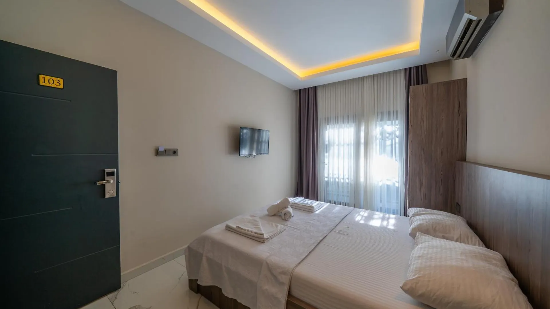 בודרום Tuna Butik Otel 2*,
