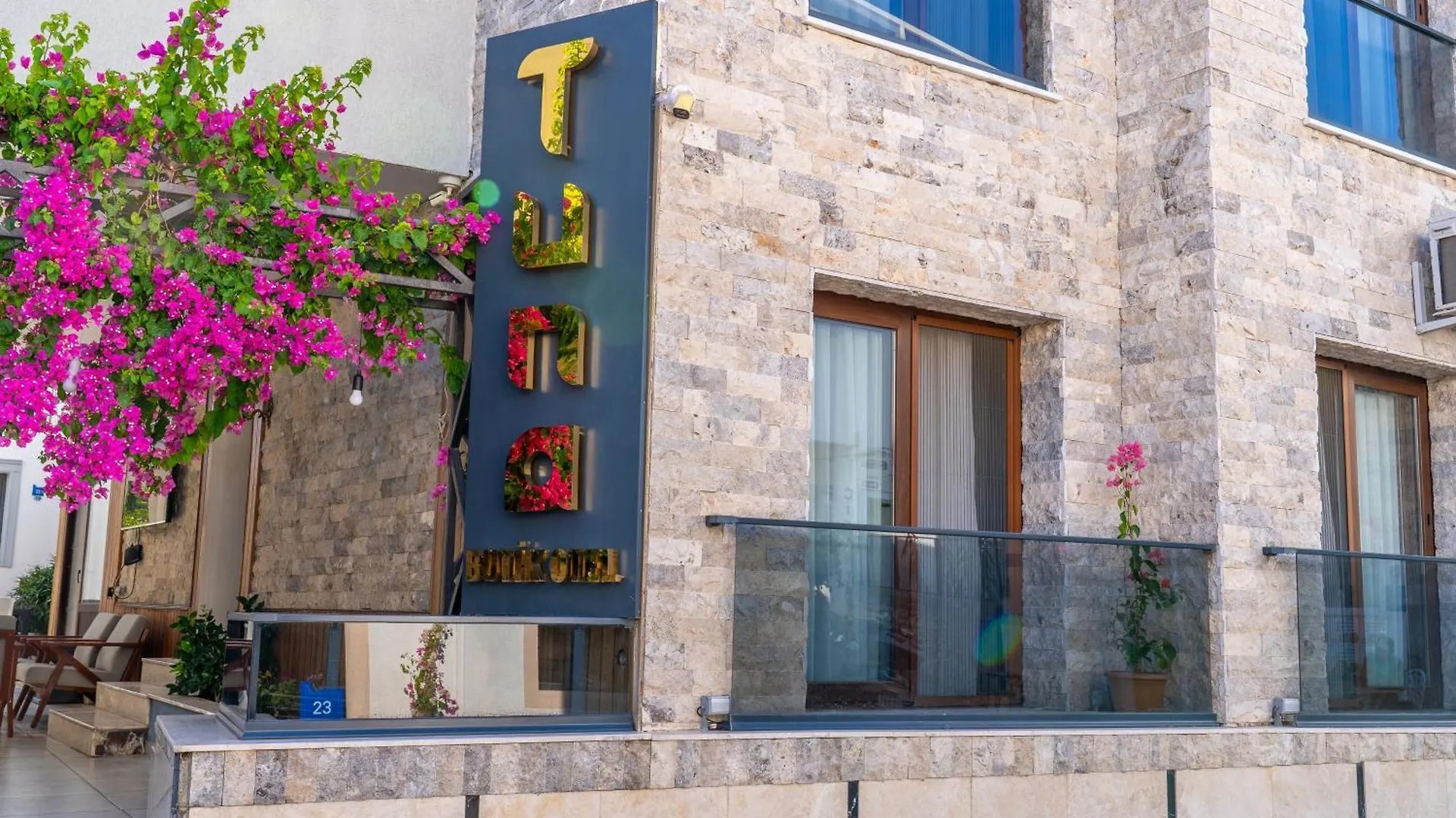 Tuna Butik Otel